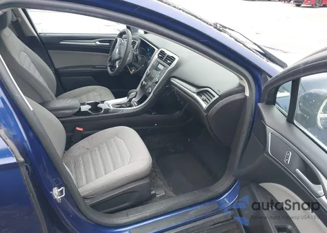 2016 Ford Fusion S z USA, uszkodzony, nr VIN 3FA6P0G71GR113111